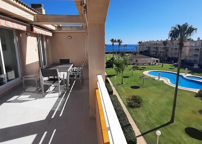 Atico En Urb Bahia De Denia De Vacaciones Mar Por Medio